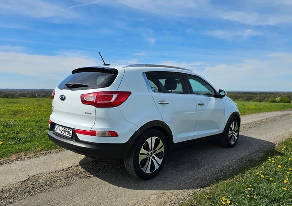 Kia Sportage cena 51500 przebieg: 229000, rok produkcji 2012 z Bydgoszcz małe 92